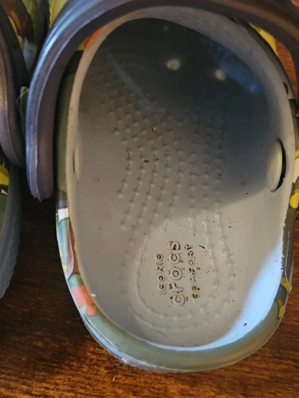 CROCS Toddler Bluey Clogs with Black Heel Straps